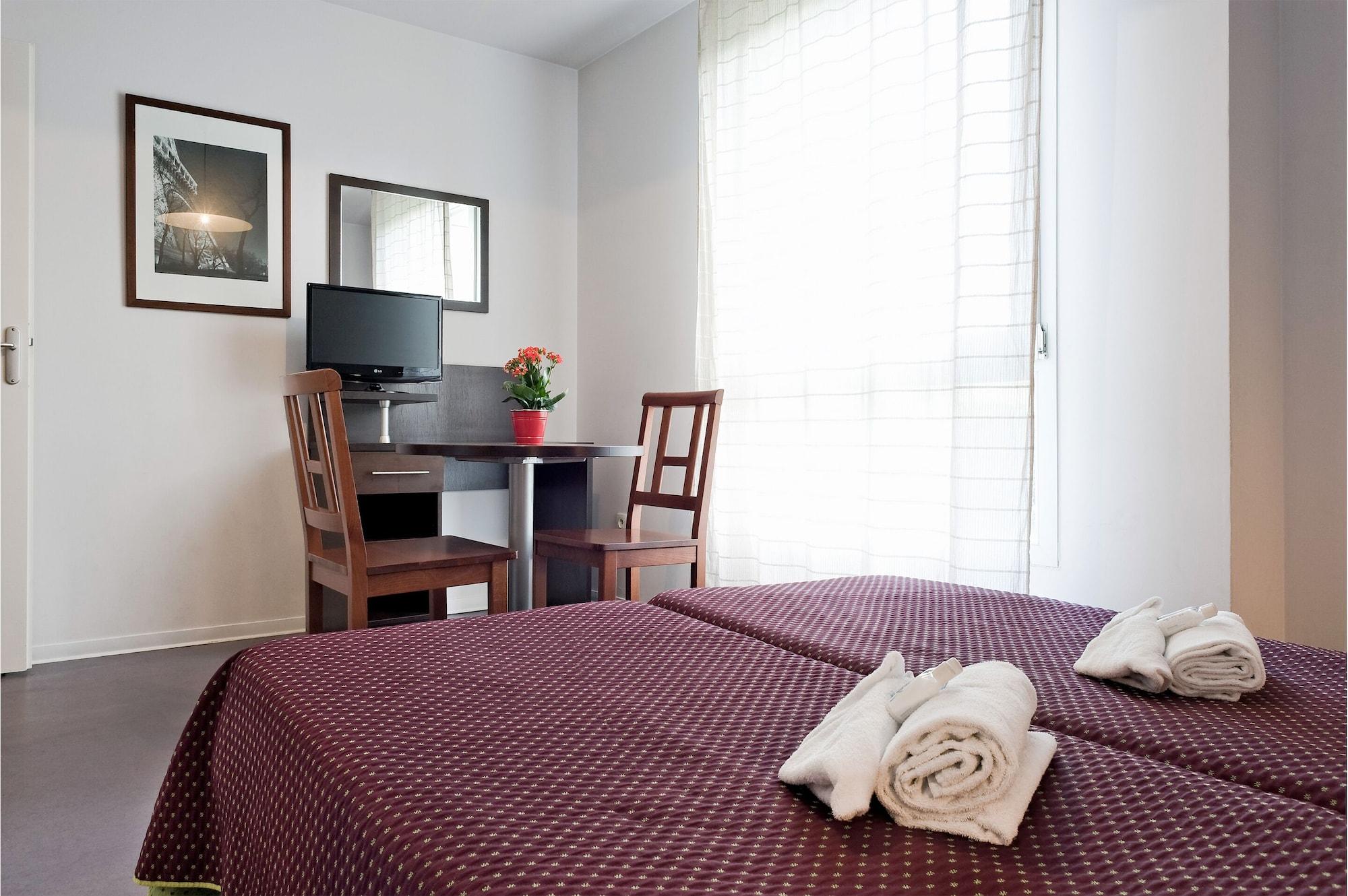 Residhotel Les Hauts D'Andilly Bagian luar foto
