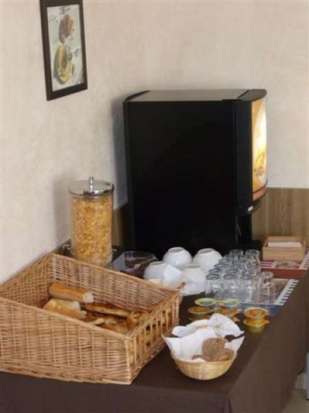 Residhotel Les Hauts D'Andilly Restoran foto